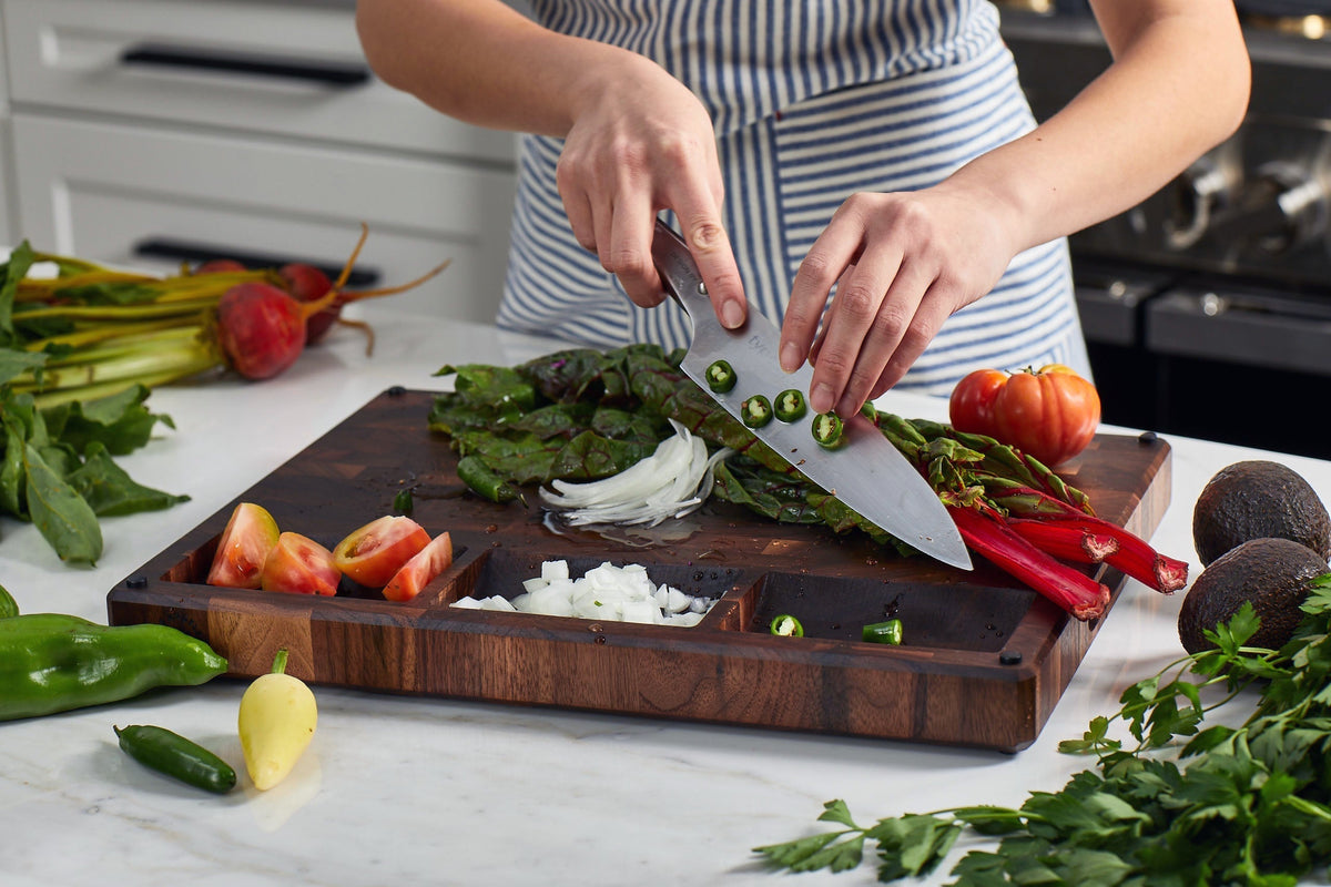 How to Use a Cutting Board with a Cracker Well™ and Built-In Compartments