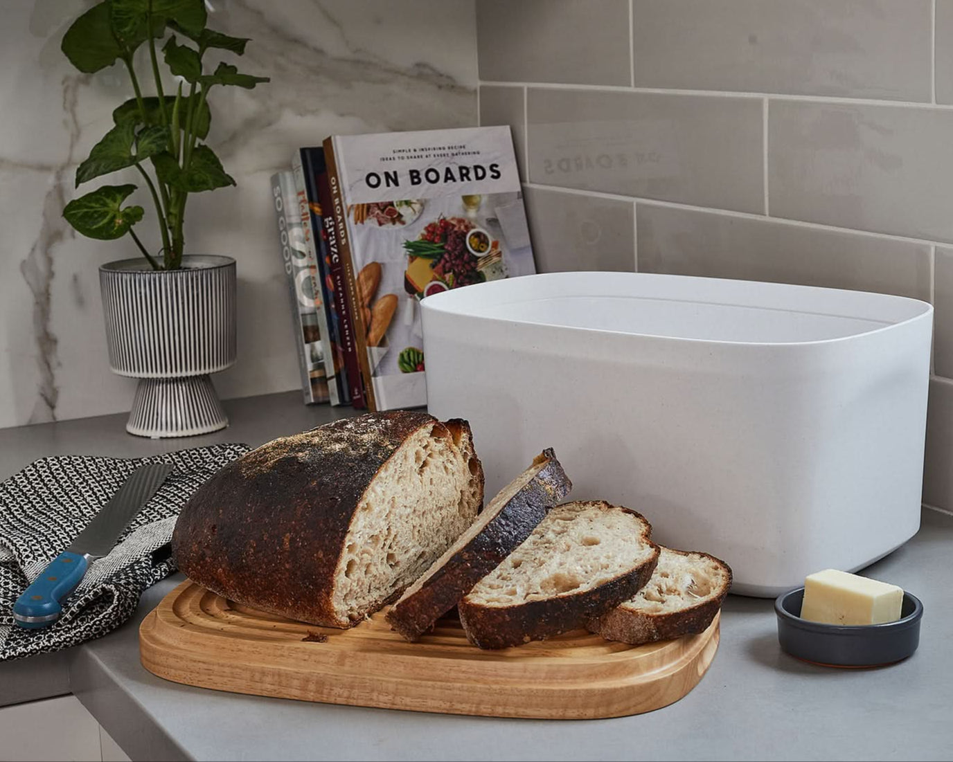 Sonder Los Angeles Union Bread Box with Reversible Wood Bread Board in White